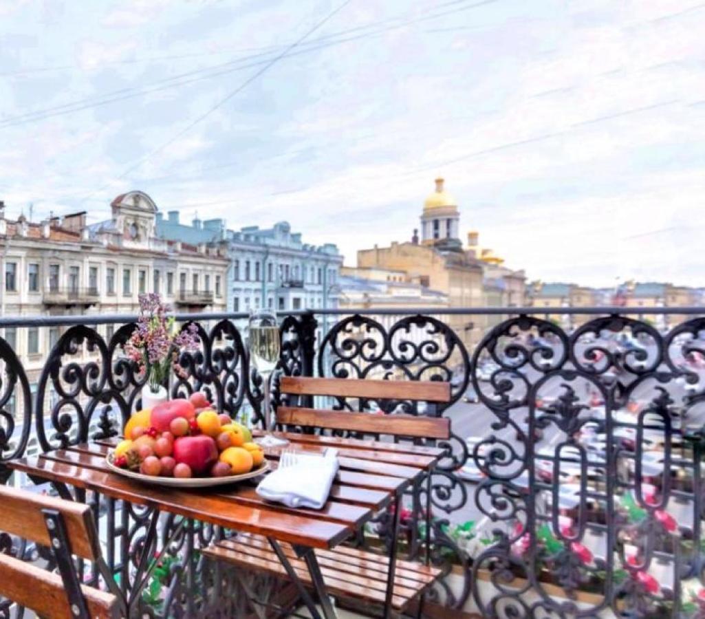 Aston Hotel Sankt Petersborg Eksteriør billede